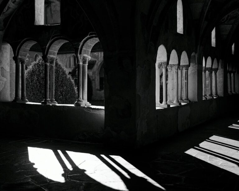 Smart-Home-Gerät mit Passwortänderung zur sicheren Absicherung vor Hackerangriffen