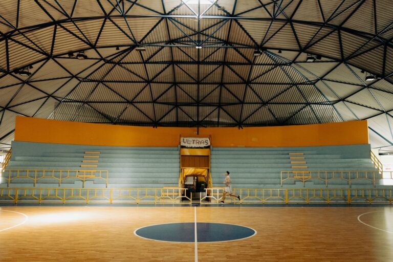 Smart Home für Sportanlagen und Vereinsgebäude Smart Home für Sportanlagen und Vereinsgebäude